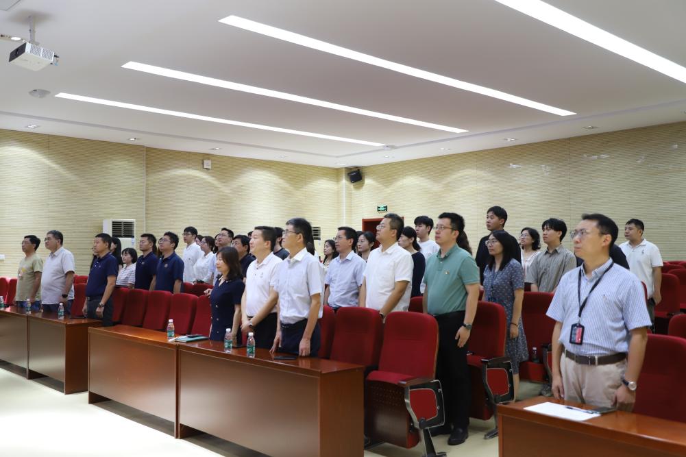 我院师生集中收看纪念中国人民抗日战争暨世界反法西斯战争胜利80周年大会
