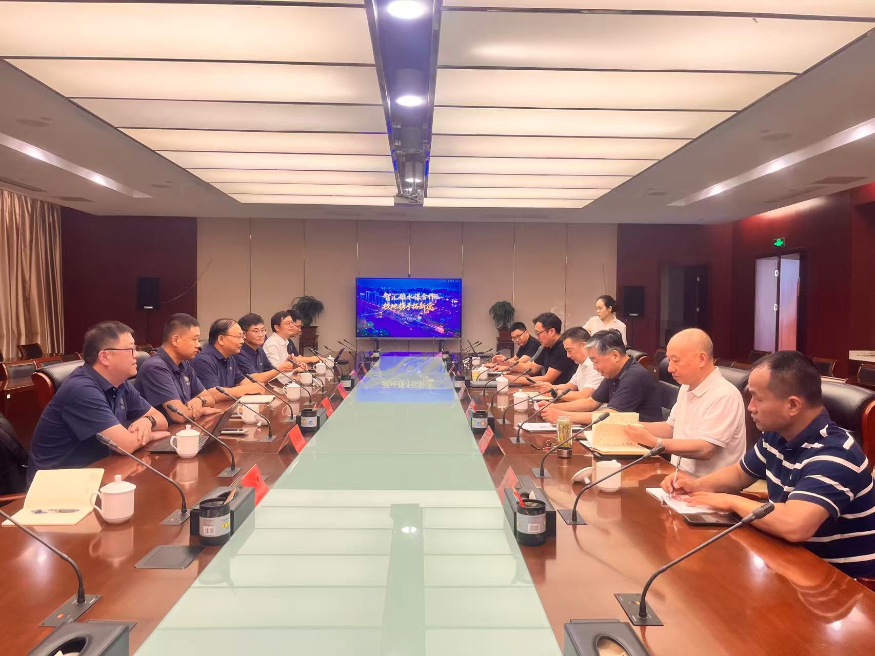 轨道交通学院赴南通开展调研走访活动